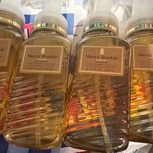 bath and body works Merry Cookie hand soap foaming